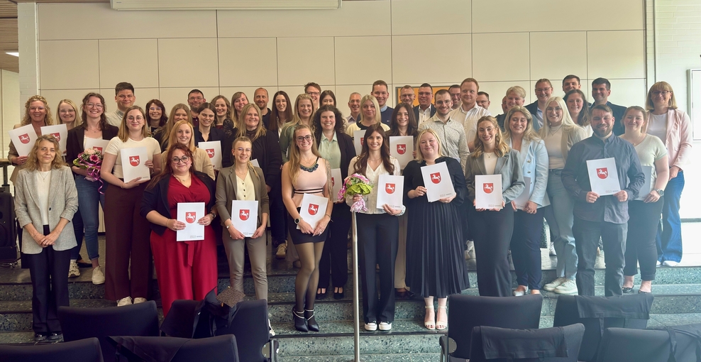 Gruppenbild Zeugnisübergabe VII 2026